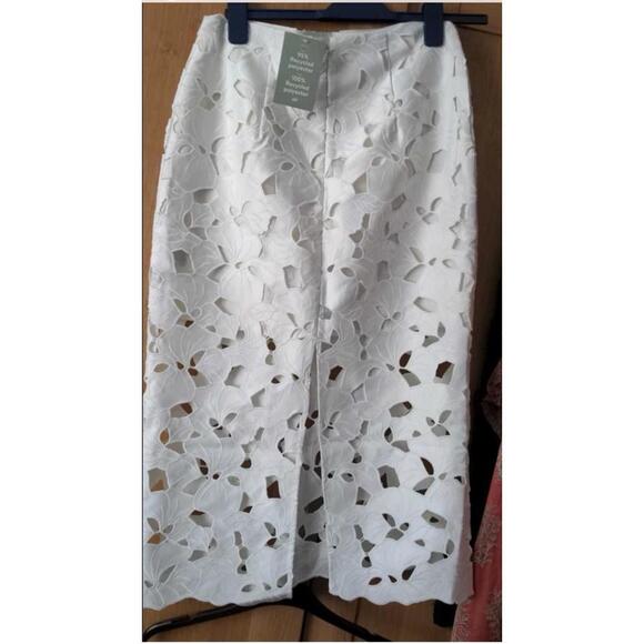 H&M Ecru Midi Skirt Size 6 Embroidered Cutout BNWT - Picture 5 of 6